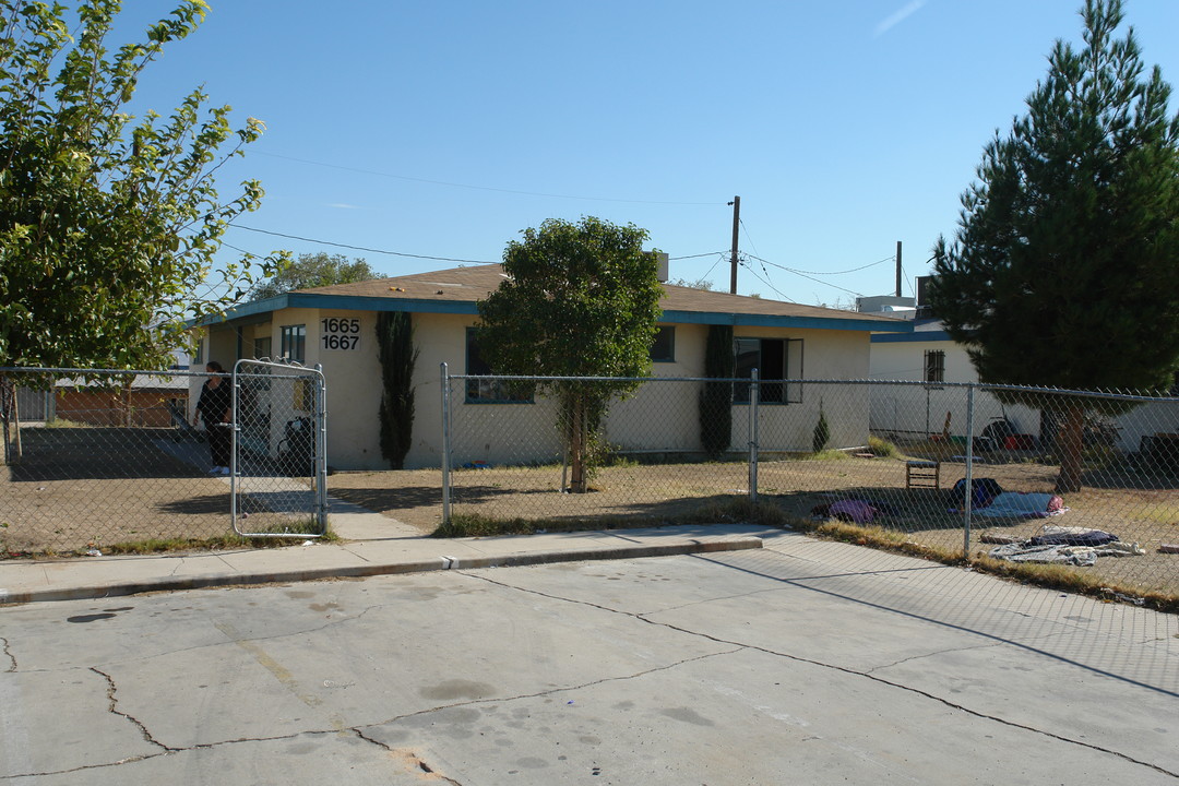 1665-1677 D St in Las Vegas, NV - Building Photo