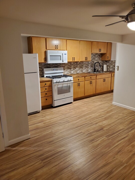 6031 W Addison St in Chicago, IL - Building Photo