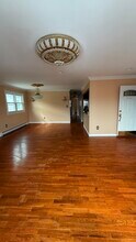 503 Avenue C, Unit 2nd fl in Bayonne, NJ - Building Photo - Building Photo