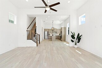 4505 Grassland Dr in Austin, TX - Building Photo - Building Photo