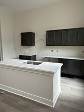 106 E Erie St in Albion, MI - Building Photo - Building Photo