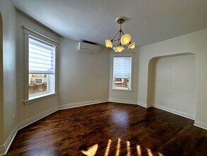 3078 N Davlin Ct in Chicago, IL - Building Photo - Building Photo