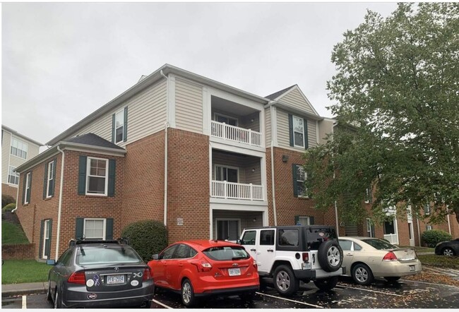 property at 215 S Knollwood Dr