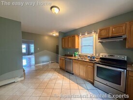 47 Main St in Somerville, MA - Building Photo