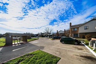 4009 N Garland Ave in Garland, TX - Building Photo - Building Photo