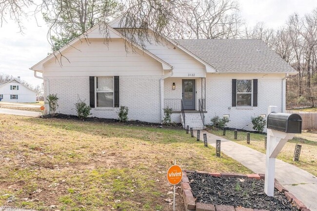 property at 3132 S Ionia St