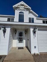 1640 Terrill St in Chippewa Falls, WI - Foto de edificio - Building Photo