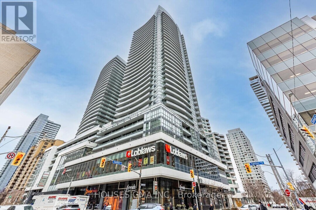 2603-89-2789 Dunfield Ave in Toronto, ON - Building Photo