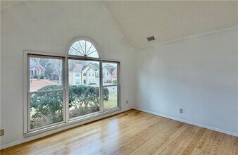 1040 Sunny Field Ct NE in Lawrenceville, GA - Building Photo - Building Photo