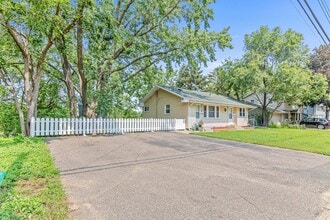635 51st Avenue Northeast, Unit 635 in Columbia Heights, MN - Building Photo - Building Photo