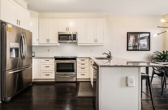 905 Finescale Way in Ottawa, ON - Building Photo - Building Photo