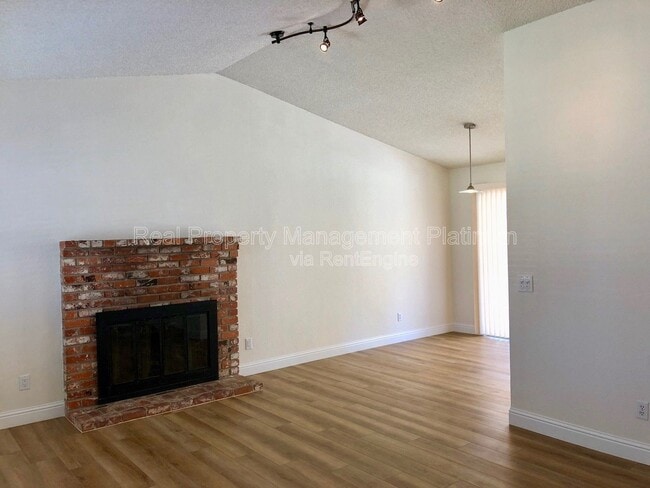 2967 Terry Ave in Clovis, CA - Building Photo - Building Photo