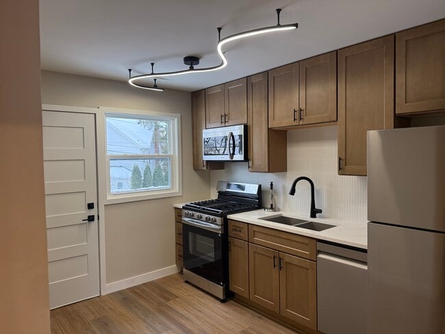 1213 S Midvale Blvd, Unit C