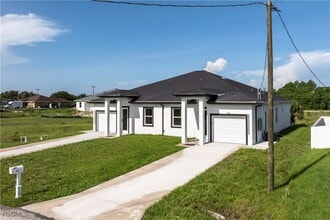 428 Petite Ave in Lehigh Acres, FL - Building Photo - Building Photo