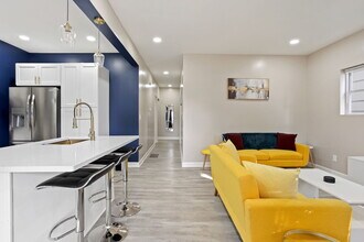 1523 S East St in Indianapolis, IN - Foto de edificio - Building Photo