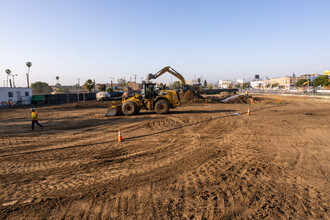 Evermont in Los Angeles, CA - Building Photo - Building Photo