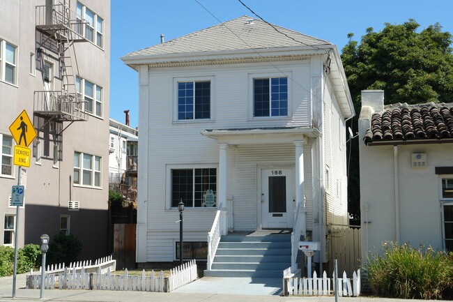 168 41st St in Oakland, CA - Foto de edificio - Building Photo