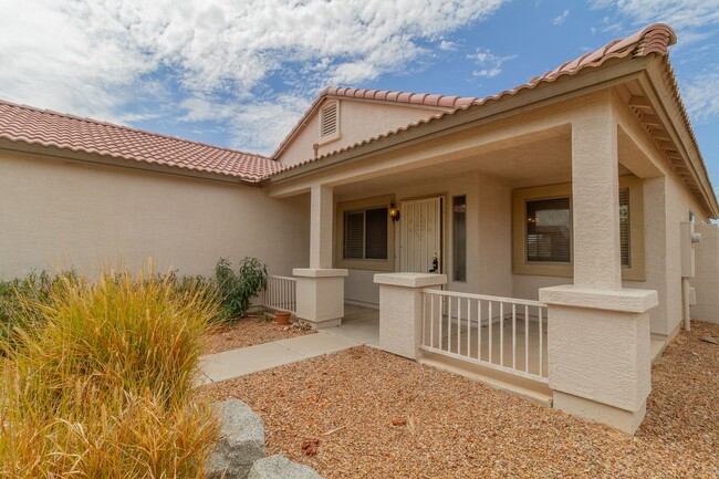 30648 N Royal Oak Way in San Tan Valley, AZ - Foto de edificio - Building Photo