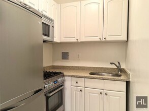 EAST 36 STREET in New York, NY - Building Photo - Building Photo