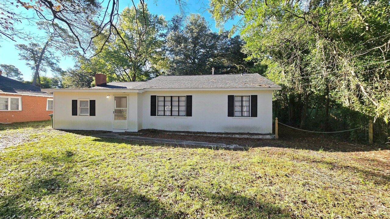 4936 Wrightsville Ave in Wilmington, NC - Building Photo