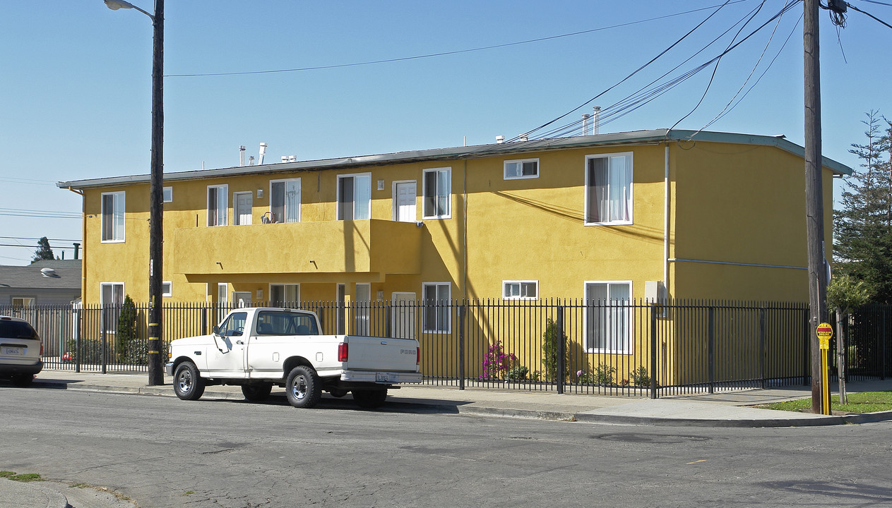 1616 Costa Ave in San Pablo, CA - Building Photo