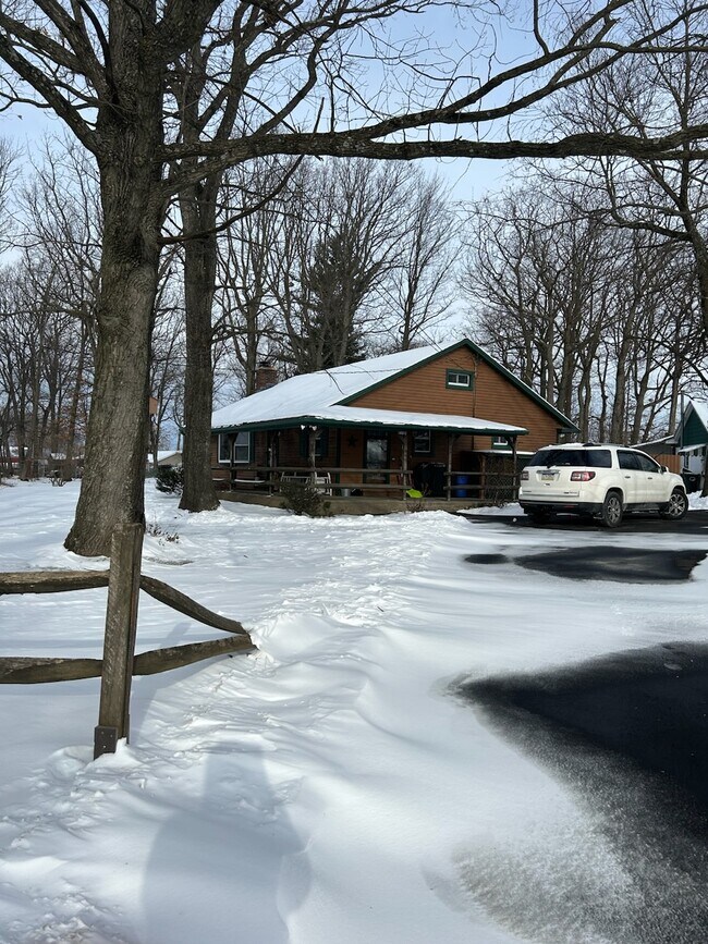 10312 Upper Little Creek Rd Rentals in Bangor, PA