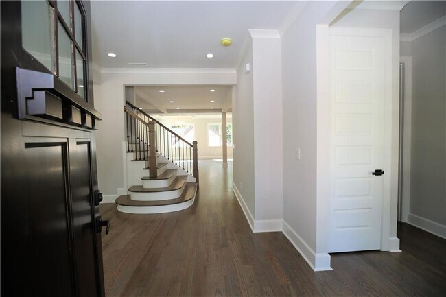 957 Briarcliff Rd NE in Atlanta, GA - Building Photo - Building Photo
