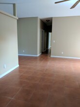 2181 SE Morningside Blvd in Port St. Lucie, FL - Foto de edificio - Building Photo