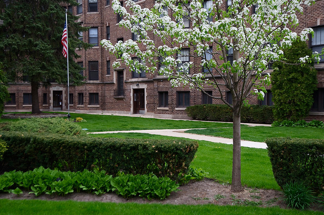 301-313 N. Oak Park Ave. photo'