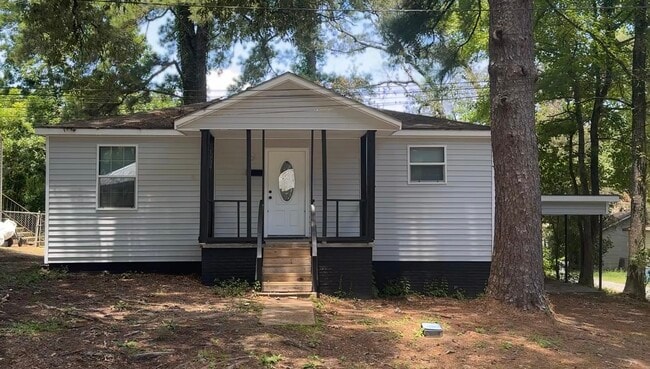 property at 1909 Cotton St