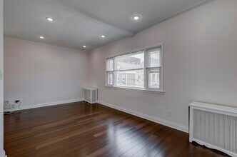17 Newark Bay Ct in Bayonne, NJ - Building Photo - Building Photo