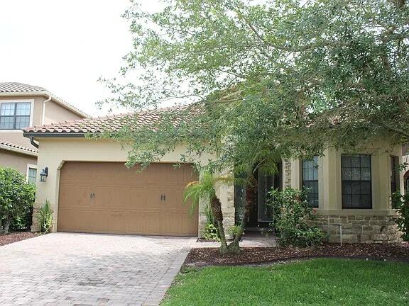 10330 Henbury St in Orlando, FL - Building Photo