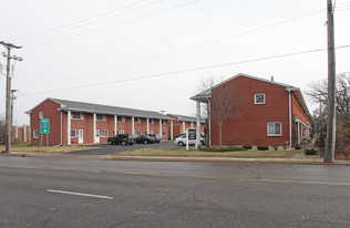 Colony Court Apartments