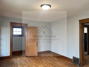 1117 Berten St in Lansing, MI - Building Photo - Building Photo