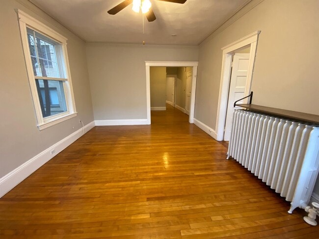 8 Forest St, Unit 1A in Cambridge, MA - Building Photo - Building Photo