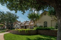 Building Photo - The Georgian Apartments in Dallas, Texas