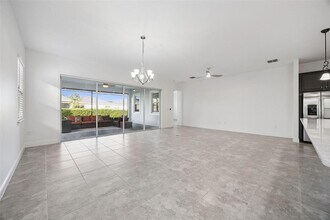 5013 E Fountainwood Dr in St. Cloud, FL - Building Photo - Building Photo