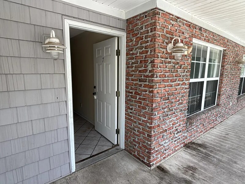 4025 Sandtrap Ave in Little River, SC - Building Photo