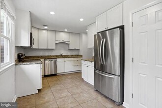 3420 N Glebe Rd in Arlington, VA - Building Photo - Building Photo