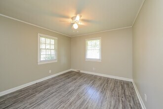 12 Dearr Dr in Lexington, NC - Building Photo - Building Photo
