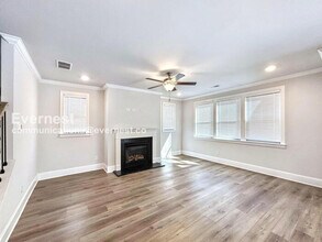 331 Caledonia Ct in Peachtree City, GA - Foto de edificio - Building Photo