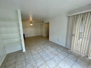 7313 Gulf Fwy in Houston, TX - Building Photo - Building Photo