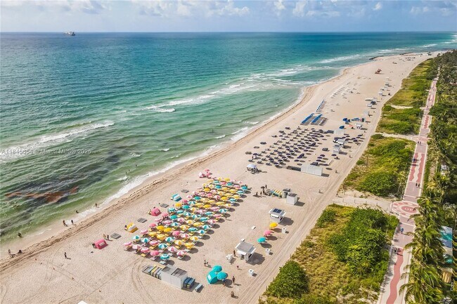 4101 Indian Creek Dr in Miami Beach, FL - Building Photo - Building Photo