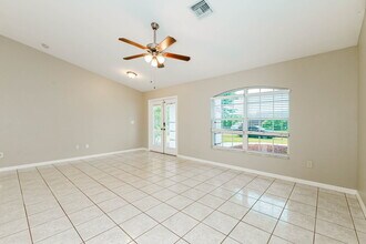 1531 SE 42nd Terrace in Cape Coral, FL - Building Photo - Building Photo
