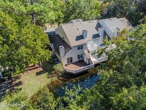 9960 Moorings Dr in Jacksonville, FL - Building Photo - Building Photo