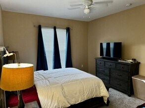 10021 Courtney Palms Blvd in Tampa, FL - Building Photo - Building Photo