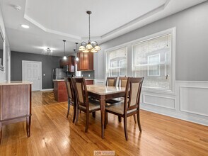 1019 N Massasoit Ave in Chicago, IL - Building Photo - Building Photo