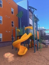 Revive 25 Apartments in Phoenix, AZ - Foto de edificio - Building Photo