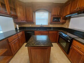 347 Stewart St in Meadowlakes, TX - Building Photo - Building Photo