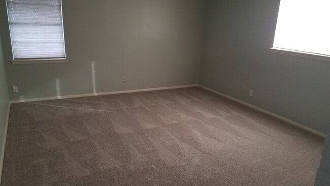 2927 Lawrence St in Irving, TX - Building Photo - Building Photo